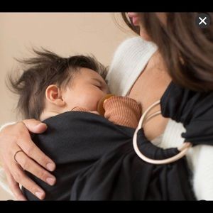 Wildbird Raven sling with silver or gold (?) rings